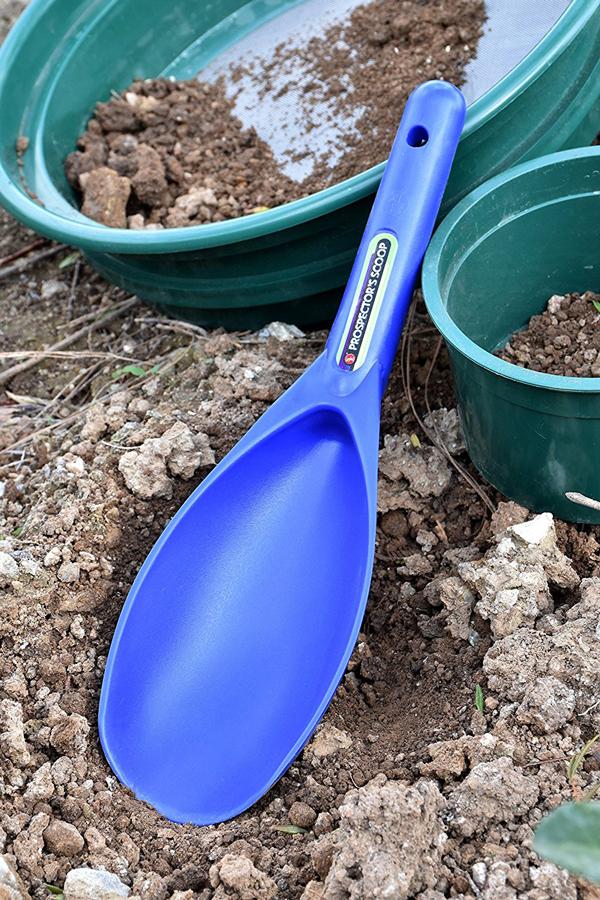 12.5 Inch Heavy Duty Plastic Body Prospector's Sand Scoop- Blue